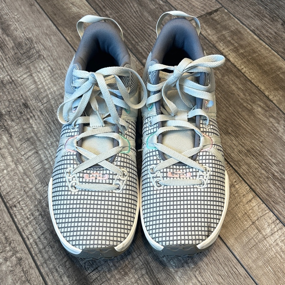 Men’s NIKE LeBron Witness VII Flat Pewter Mint Sneakers (Size 11) - Picture 2 of 13